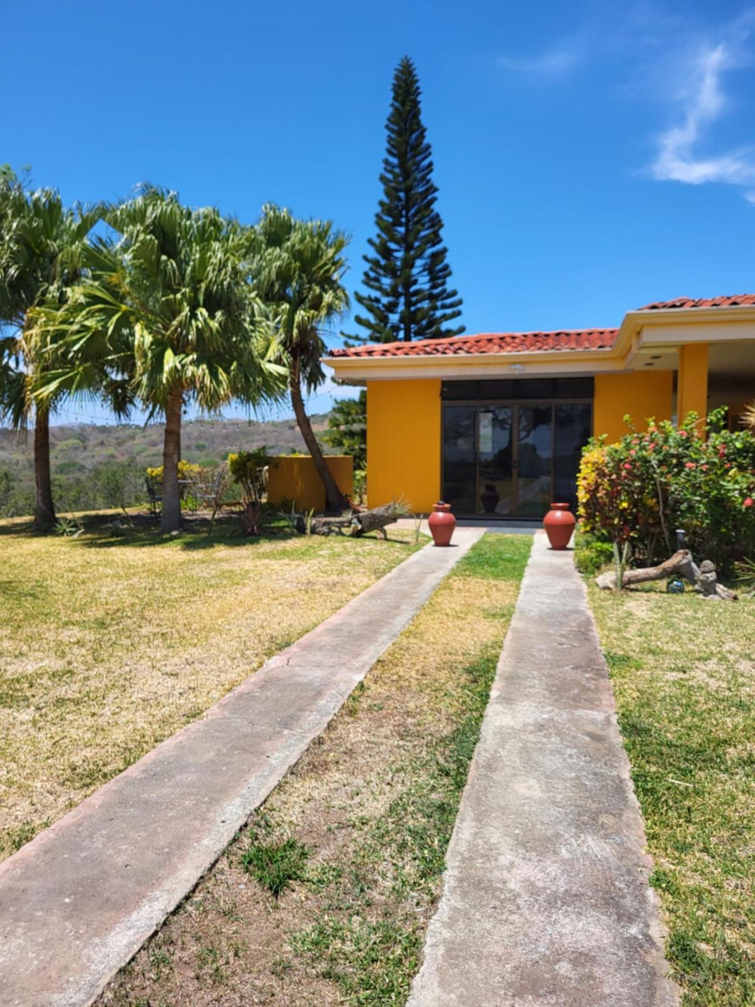 Hacienda En Los Volcanes Guayabo  ภายนอก รูปภาพ